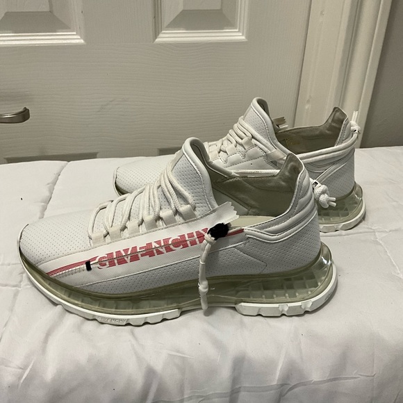 Givenchy-Spectre Runner Sneakers - Picture 10 of 15